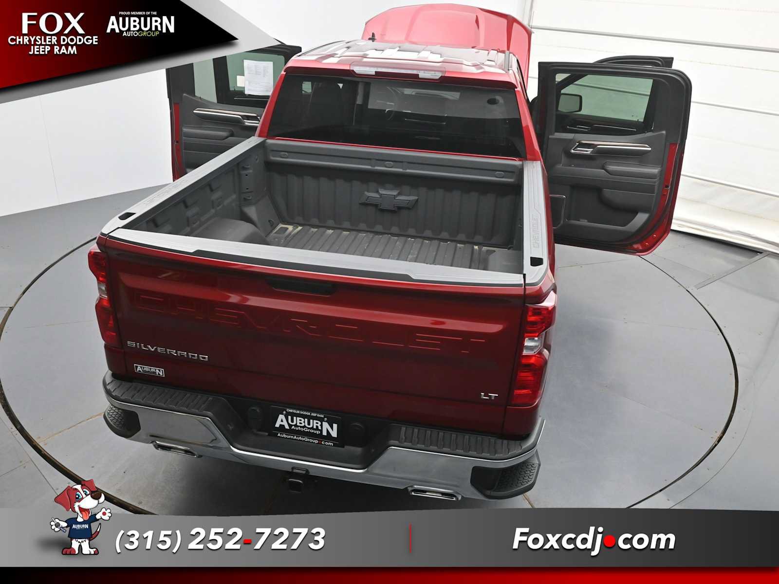 Used 2024 Chevrolet Silverado 1500 LT AWD/4WD image 40