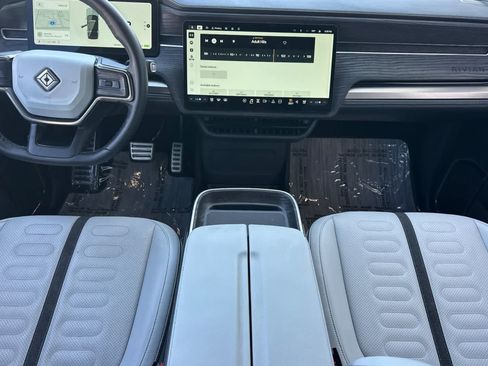 Used 2023 Rivian R1S Adventure AWD/4WD image 4