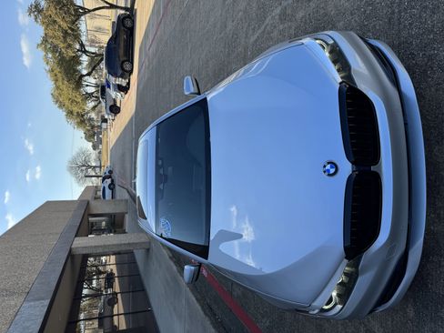 Used 2019 BMW 530i w/ Convenience Package image 8