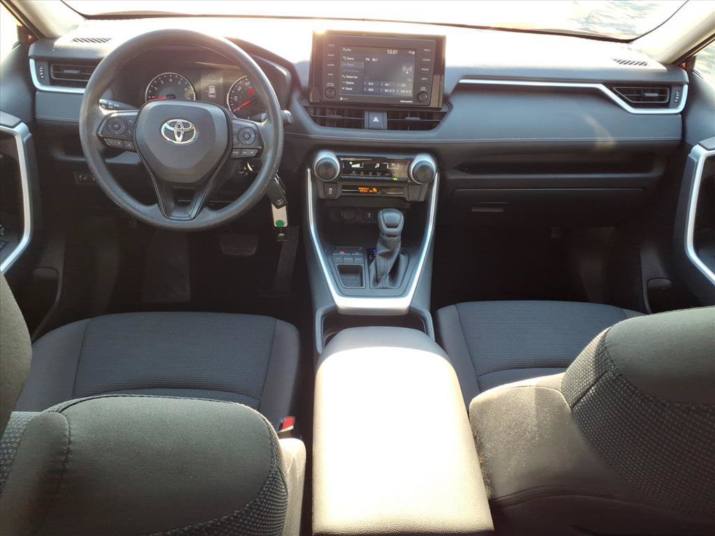 Used 2021 Toyota RAV4 LE FWD image 25