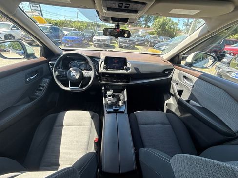 Used 2021 Nissan Rogue SV AWD/4WD image 19