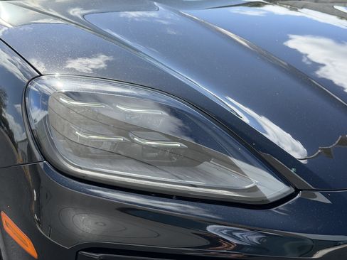 Certified 2025 Porsche Cayenne image 13