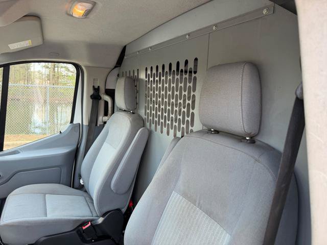 Used 2019 Ford Transit 150 130 Low Roof RWD image 18