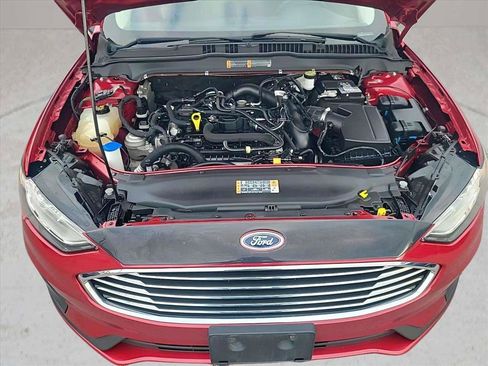 Used 2020 Ford Fusion SE FWD image 9