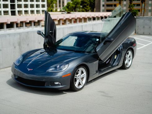Used 2009 Chevrolet Corvette Coupe w/ Preferred Equipment Group image 20