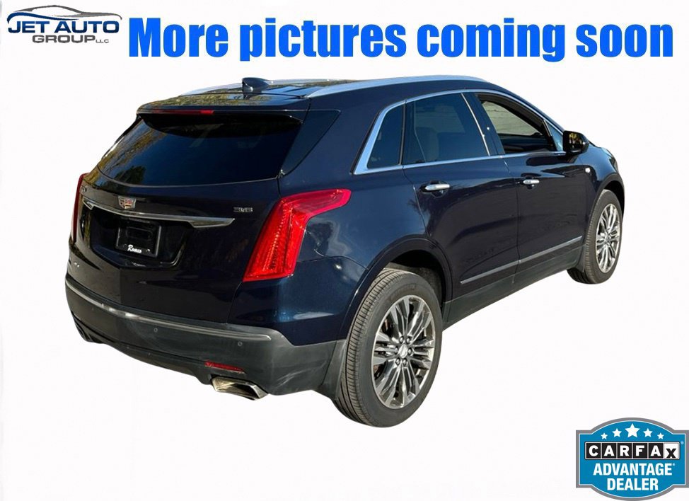 Used 2017 Cadillac XT5 Premium Luxury AWD/4WD image 2