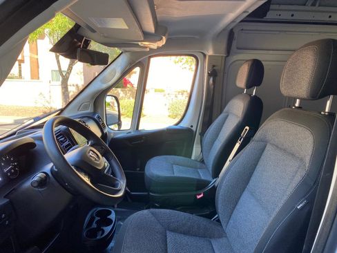 Used 2022 RAM ProMaster 2500 w/ Convenience Group FWD image 29