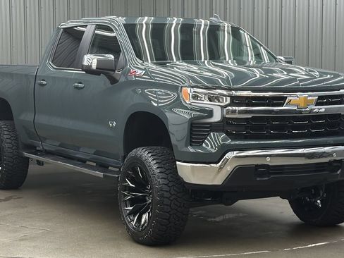 Used 2026 Chevrolet Silverado 1500 LT AWD/4WD image 7