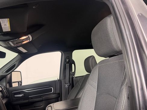 Certified 2025 RAM 2500 Big Horn AWD/4WD image 25