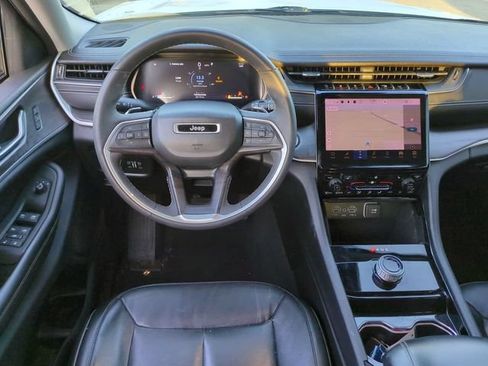 Used 2023 Jeep Grand Cherokee L Limited w/ Black Appearance Package RWD image 15