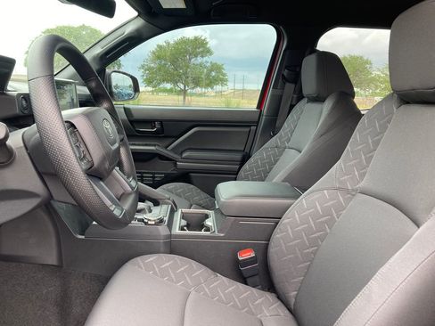 New 2026 Toyota Tacoma SR5 AWD/4WD image 2