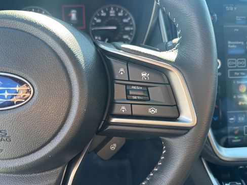 Certified 2025 Subaru Outback Limited image 30