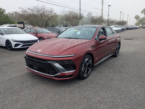 Certified 2024 Hyundai Sonata SEL w/ Convenience Package image 7