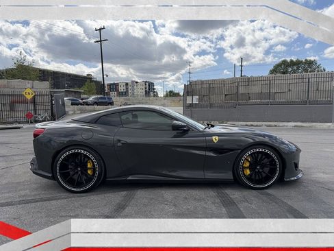 Used 2020 Ferrari Portofino image 5