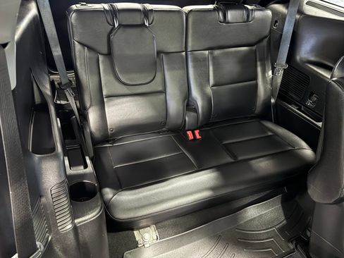 Used 2021 Ford Explorer Limited w/ Equipment Group 301A AWD/4WD image 55