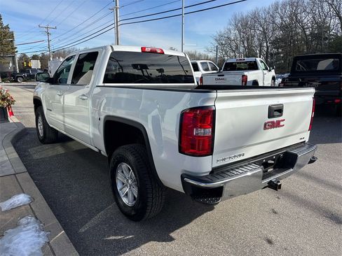 Used 2017 GMC Sierra 1500 SLE w/ SLE Value Package image 5