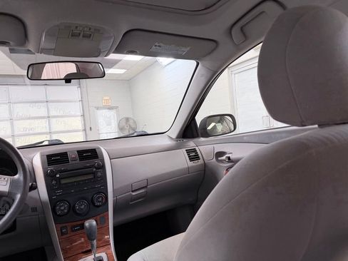 Used 2009 Toyota Corolla XLE FWD image 26