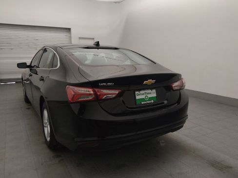 Used 2022 Chevrolet Malibu LT FWD image 5