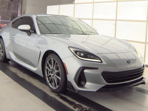 Used 2024 Subaru BRZ Premium image 12