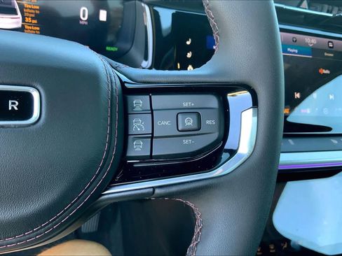 Used 2024 Jeep Wagoneer Launch Edition image 46