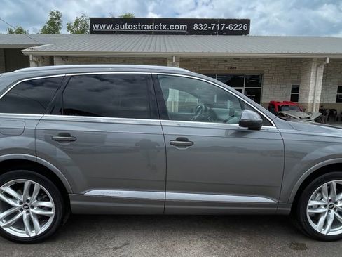Used 2017 Audi Q7 3.0T Prestige AWD/4WD image 7