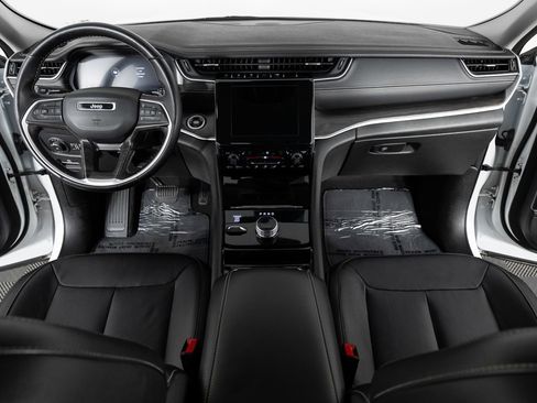 Used 2022 Jeep Grand Cherokee L Limited image 37