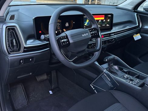 New 2026 Kia Sorento LX image 16