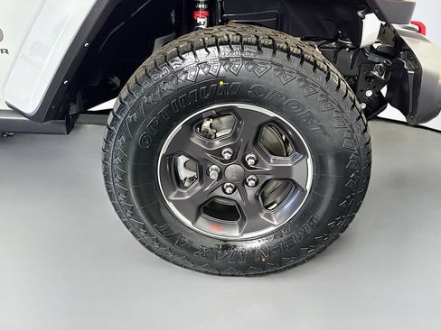 Used 2021 Jeep Gladiator Rubicon w/ Trailer Tow Package image 32