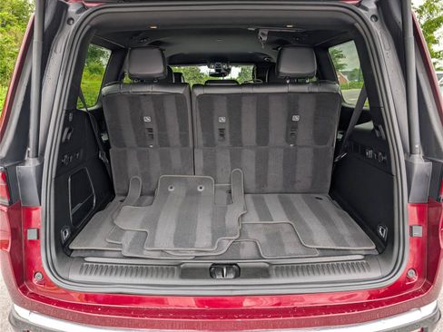 Used 2022 Jeep Wagoneer Series I AWD/4WD image 13
