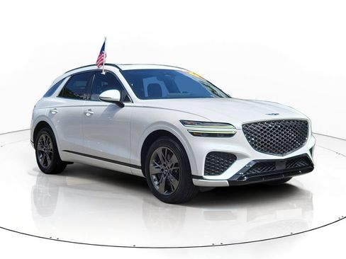 Used 2022 Genesis GV70 3.5T Sport AWD/4WD image 2