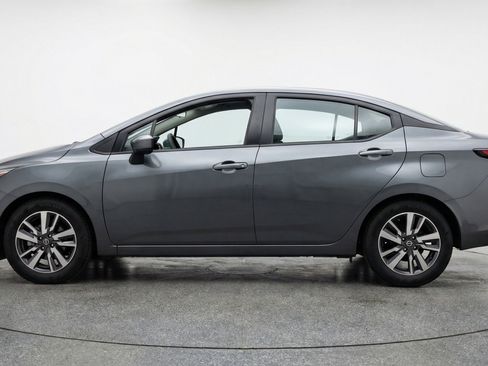 Used 2025 Nissan Versa SV FWD image 5