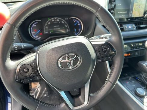 Used 2020 Toyota RAV4 XSE image 19