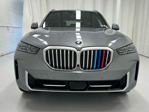 Used 2025 BMW X5 xDrive40i w/ Parking Assistance Package AWD/4WD image 5