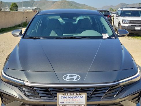 New 2026 Hyundai Elantra SE FWD image 21