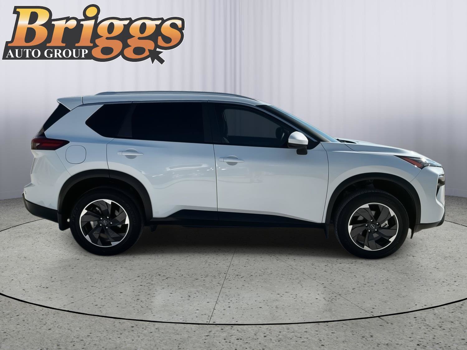Used 2026 Nissan Rogue SV w/ SV Premium Package AWD/4WD image 6