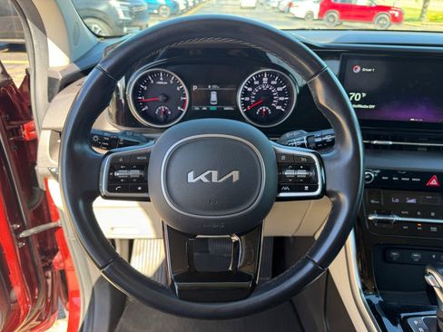 Used 2022 Kia Carnival SX FWD image 17