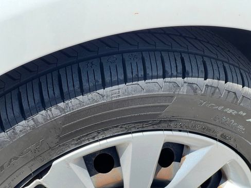 Used 2018 Nissan Sentra S FWD image 25
