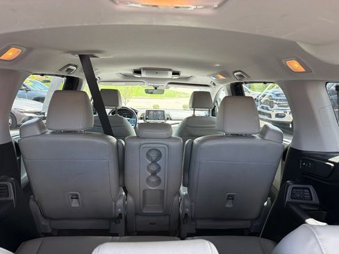 Used 2018 Honda Odyssey Elite image 10