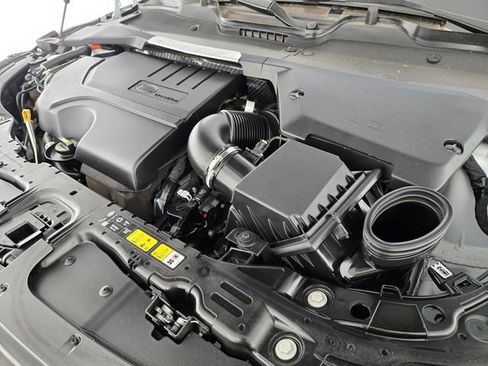 Certified 2025 Land Rover Range Rover Evoque Dynamic SE AWD/4WD image 19