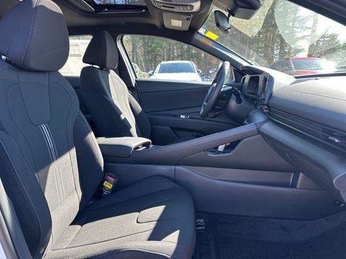 New 2026 Hyundai Elantra SEL Sport image 12