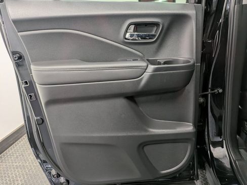 Certified 2023 Honda Ridgeline Sport image 22