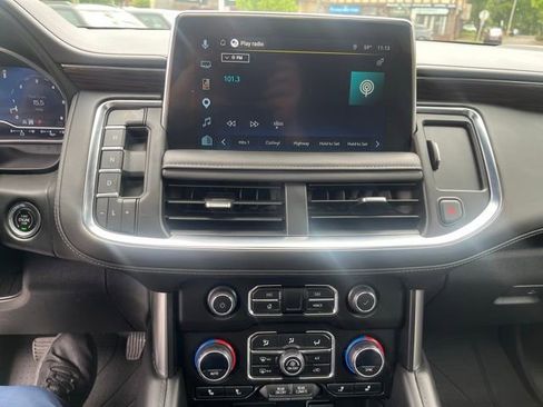 Used 2023 Chevrolet Suburban Z71 w/ Luxury Package AWD/4WD image 16