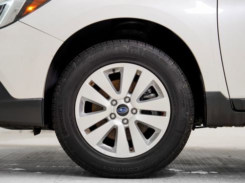 Used 2019 Subaru Outback 2.5i Premium image 27