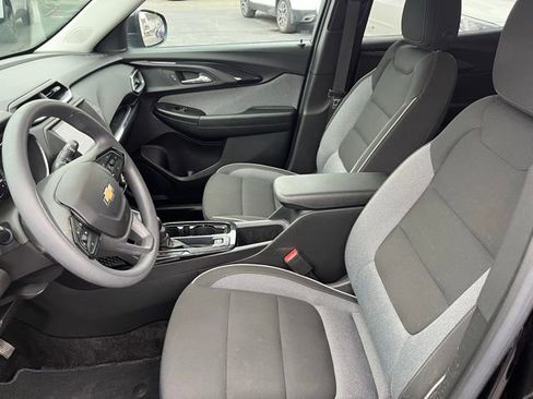 Used 2023 Chevrolet TrailBlazer LT image 12