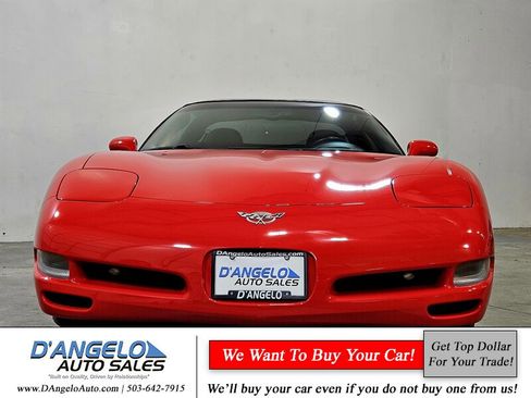 Used 2003 Chevrolet Corvette Coupe w/ Preferred Equipment Group image 3