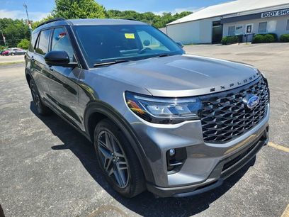 Used 2025 Ford Explorer ST-Line w/ ST-Line Street Pack