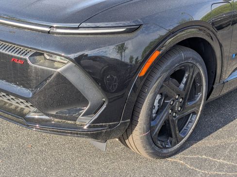 New 2026 Chevrolet Equinox EV RS image 11