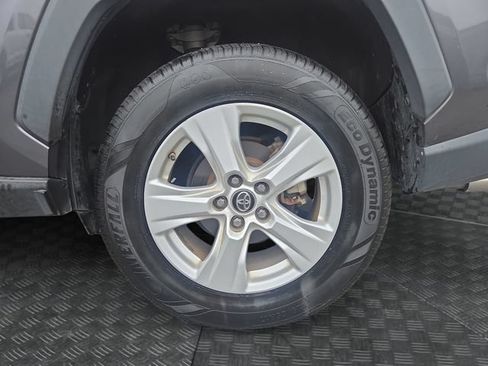 Used 2021 Toyota RAV4 LE AWD/4WD image 33