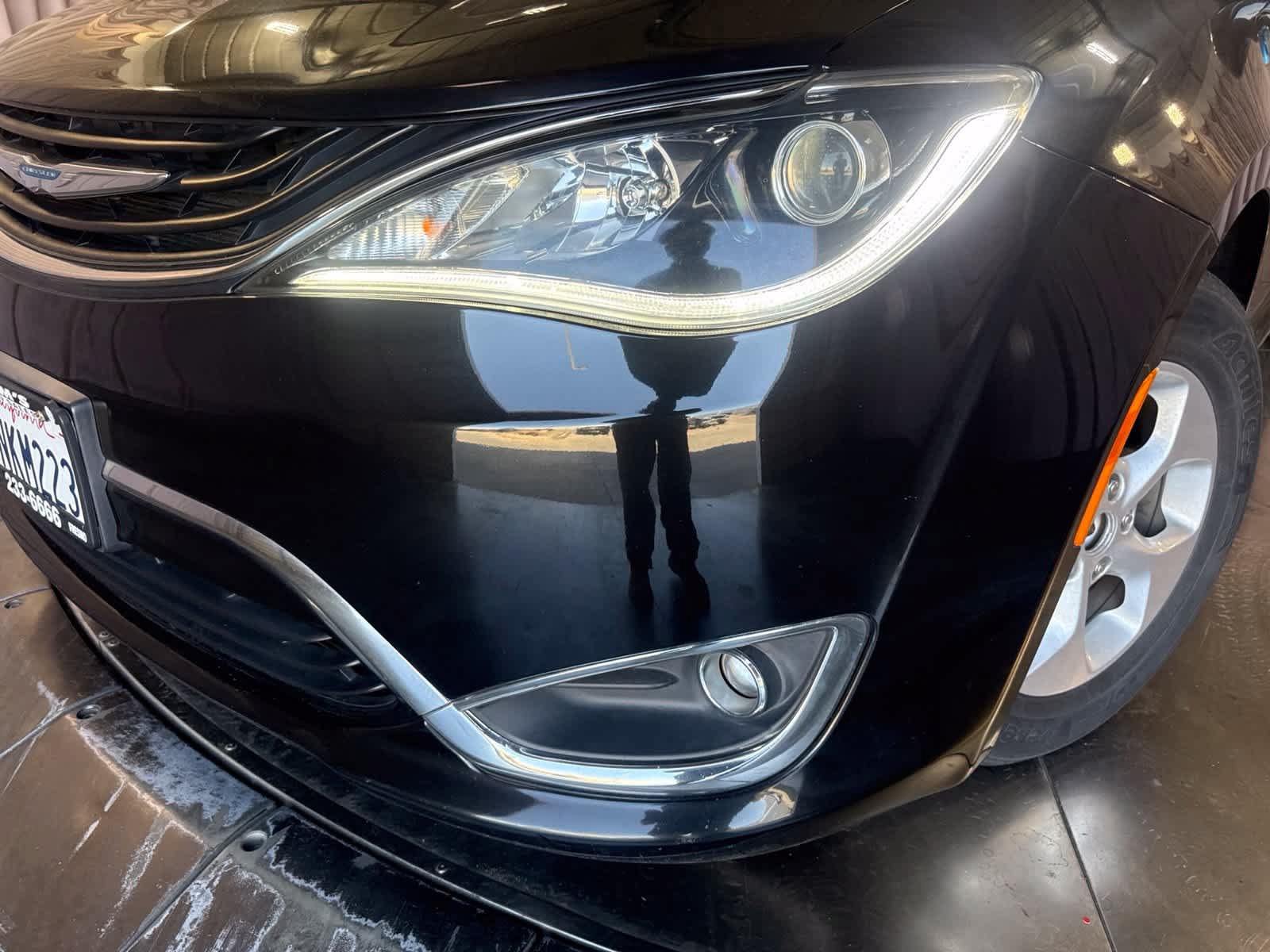 Used 2018 Chrysler Pacifica Touring Plus FWD image 7