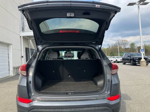 Used 2017 Hyundai Tucson SE image 19